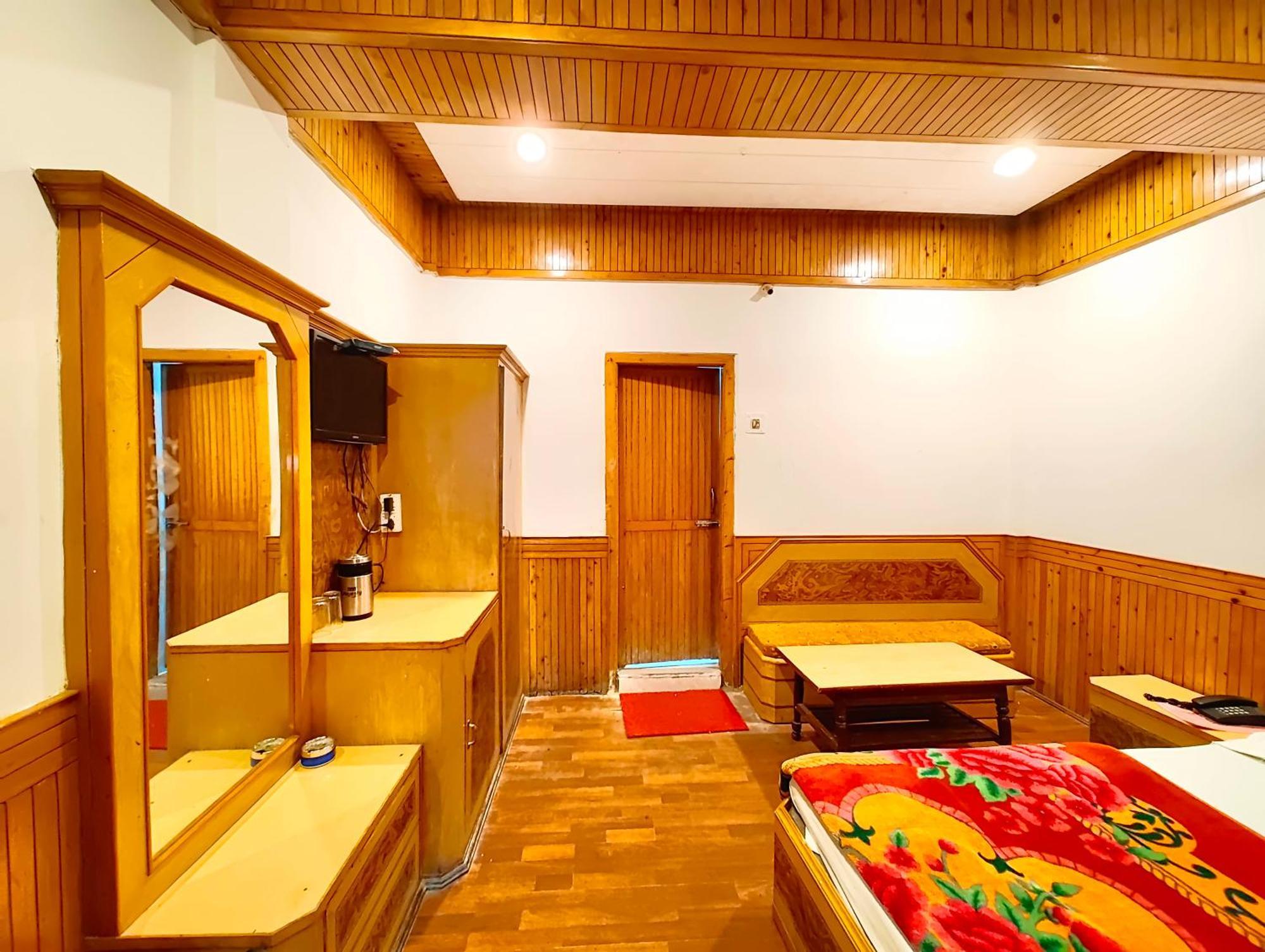 Hotel Shalimar The Mall Road 나이니탈 외부 사진