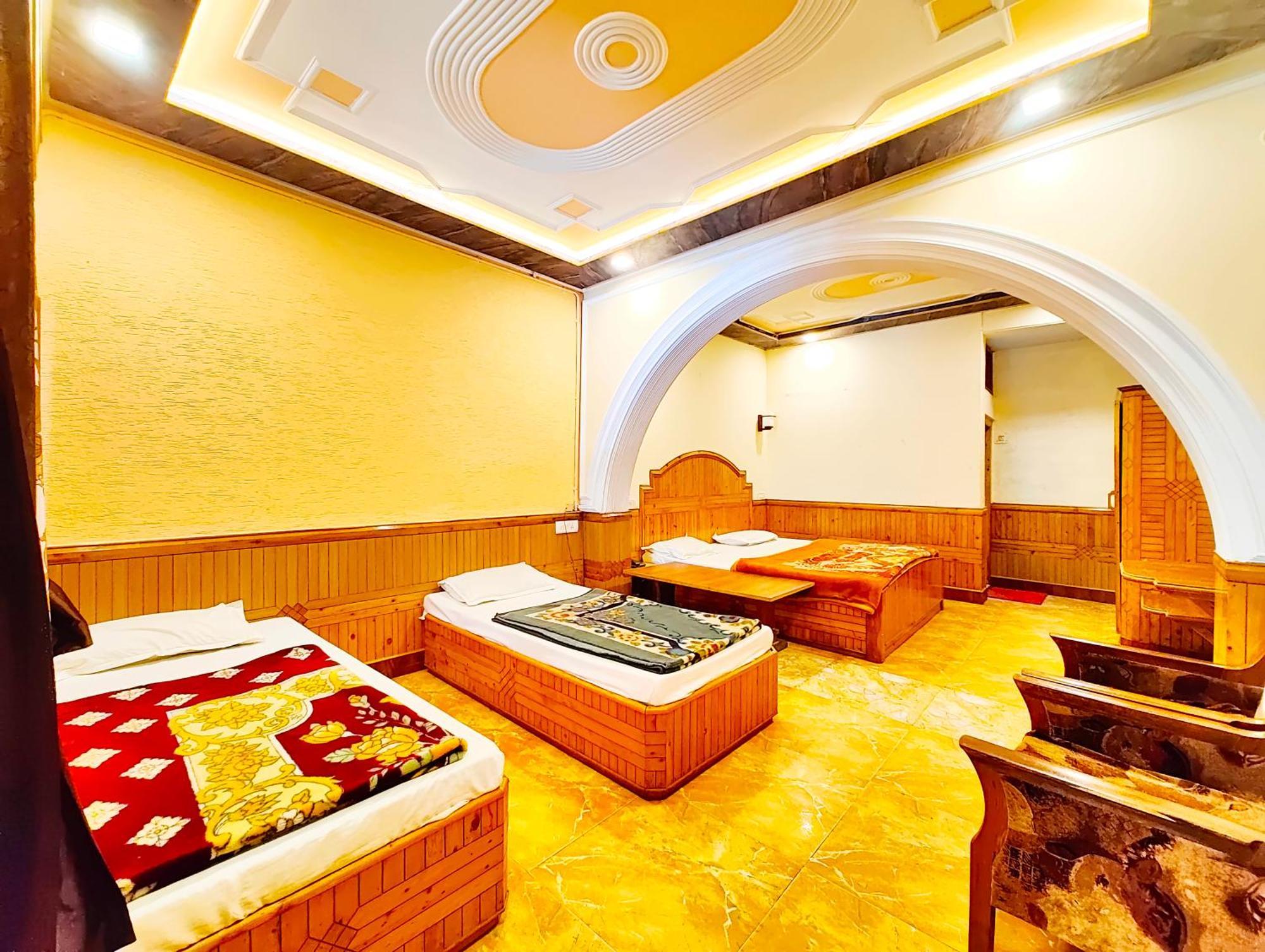 Hotel Shalimar The Mall Road 나이니탈 외부 사진