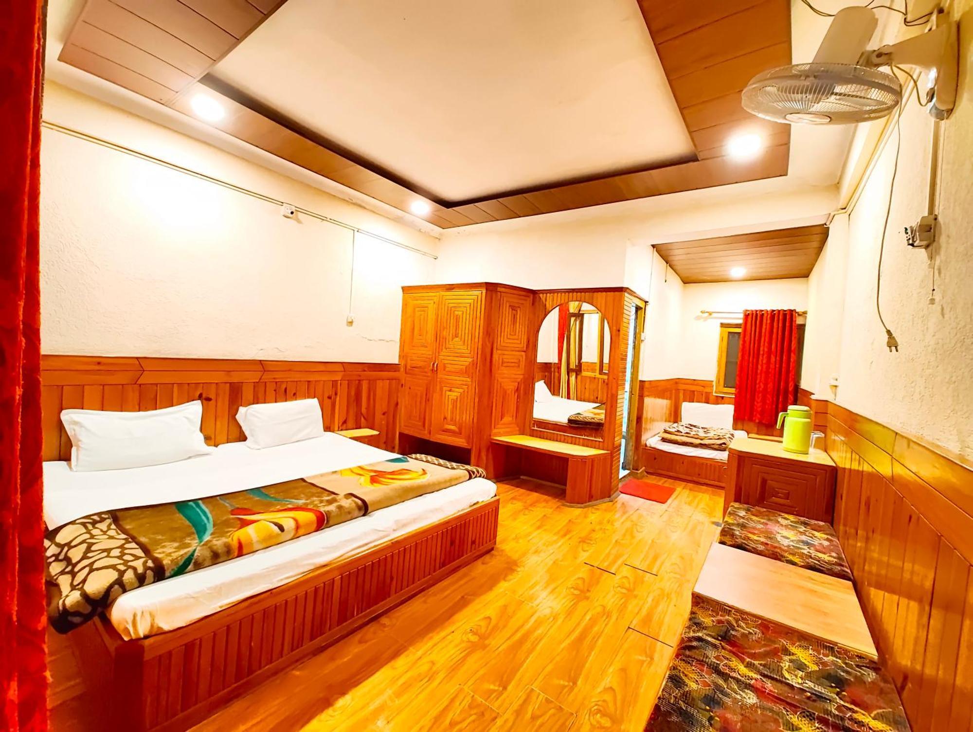 Hotel Shalimar The Mall Road 나이니탈 외부 사진